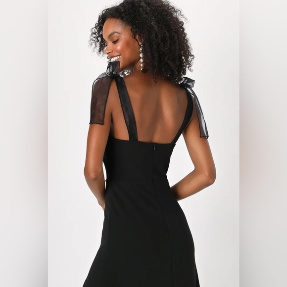 NWT Lulu’s Beloved Elegance Black Tie-Strap Mermaid Maxi Dress Size Small - Picture 2 of 13